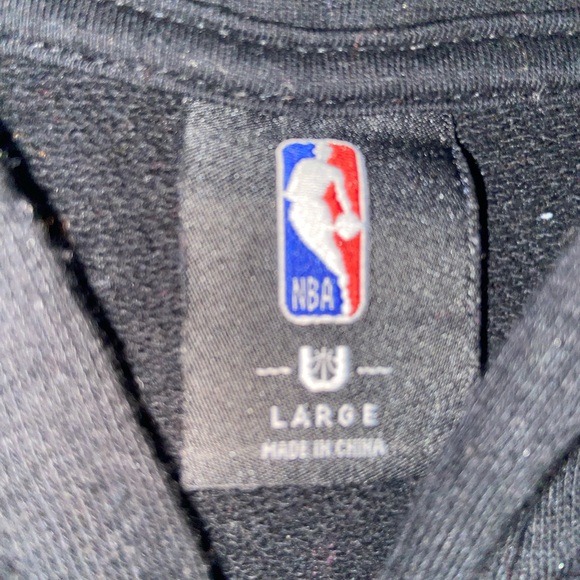 Crop Hooded Sweatshirt - Picture 4 of 7